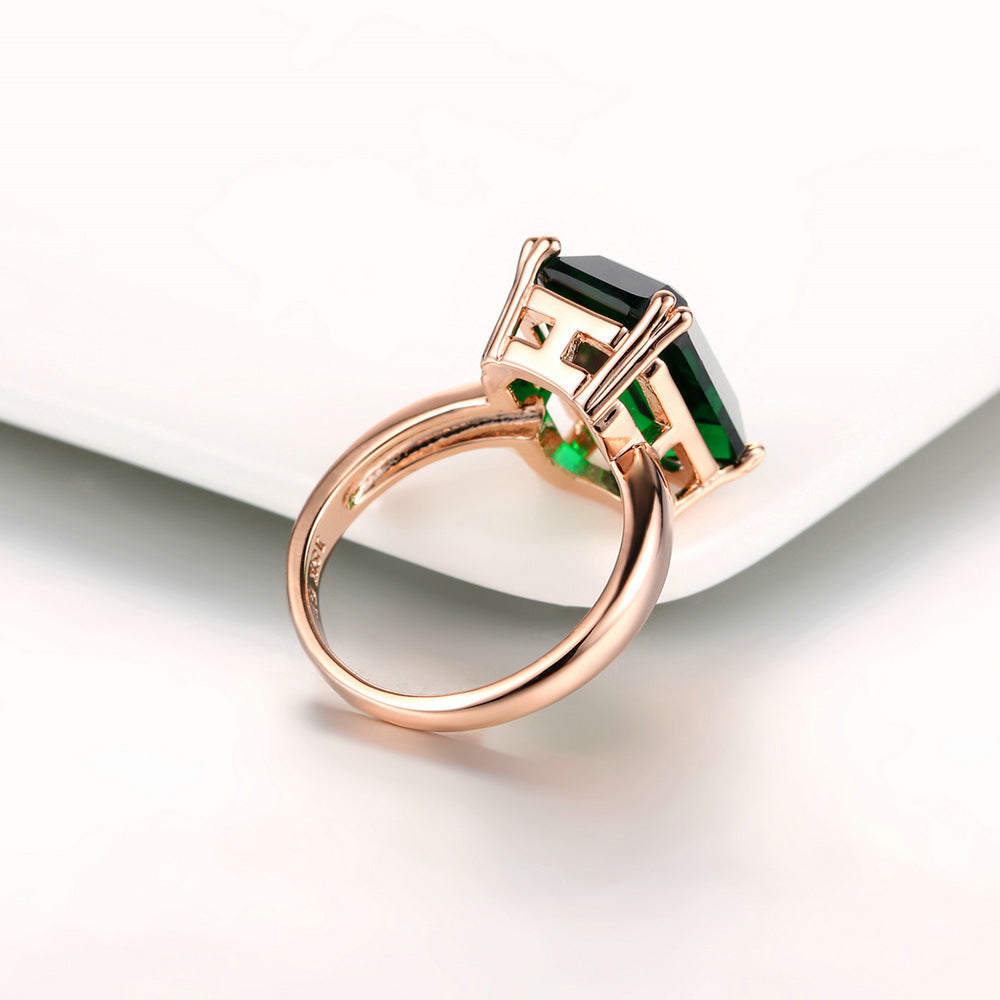 Popular anel quadrado de esmeralda