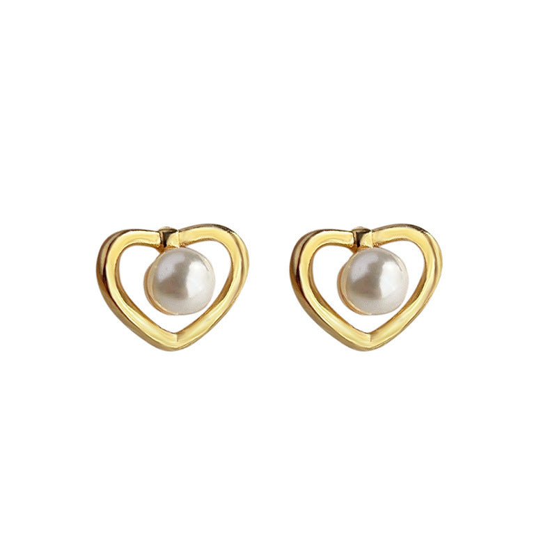 Heart Pearl Stud Light Luxury Earrings